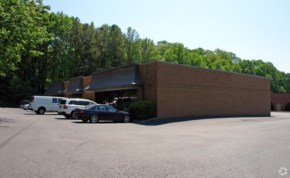 Primary Photo Of 3157 Presidential Dr, Doraville Light Distribution For Sale