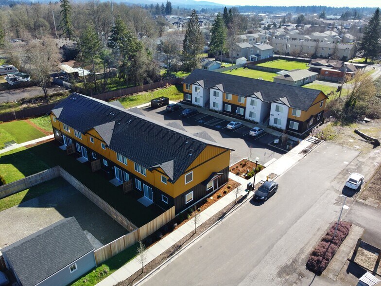 More Photos Of 219-221 SE Clark Ave, Battle Ground Apartments For Sale