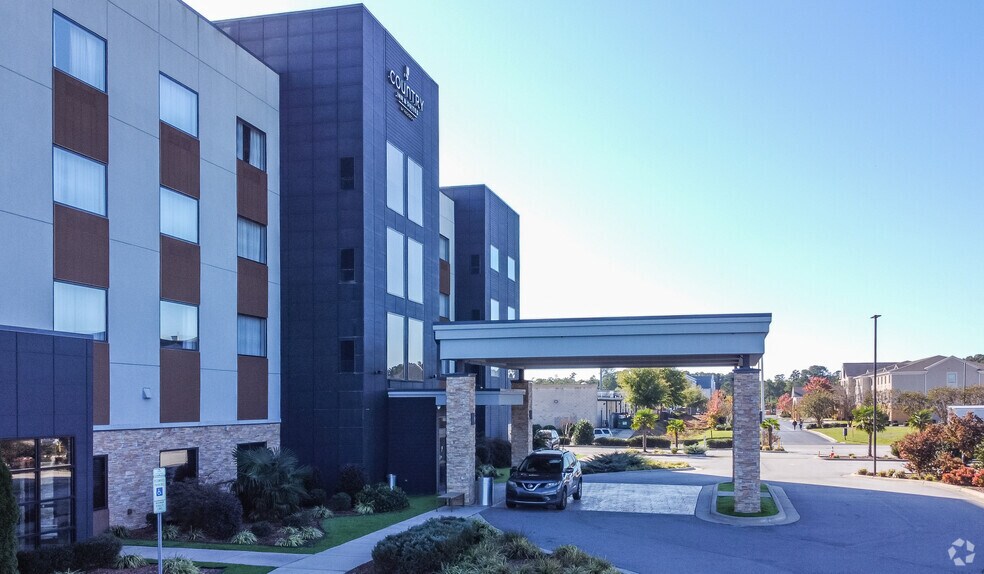 More Photos Of 250 N Equity Dr, Smithfield Hotel For Sale