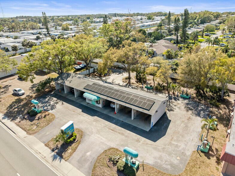 Primary Photo Of 1496 Seminole Blvd, Largo Carwash For Sale