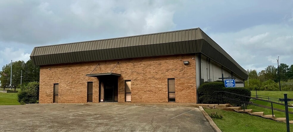 Primary Photo Of 5685 Highway 18 W, Jackson Office For Sale