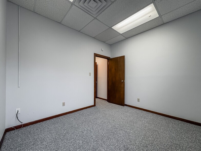 More Photos Of 9617-9635 Granby St, Norfolk General Retail For Lease