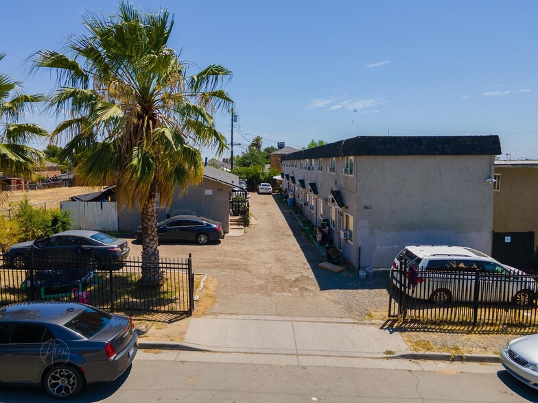 Primary Photo Of 1601 Jefferson St, Bakersfield Apartments For Sale