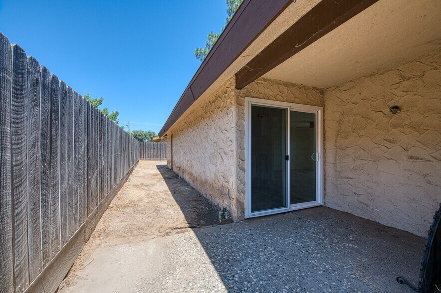 More Photos Of 523 W Mesa Ave, Clovis Apartments For Sale