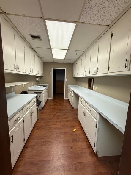 More Photos Of 1074 Southern Ave, Fayetteville Medical For Lease