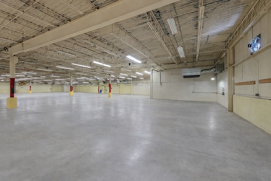 More Photos Of 620 Ireland Rd, Norfolk Manufacturing For Lease