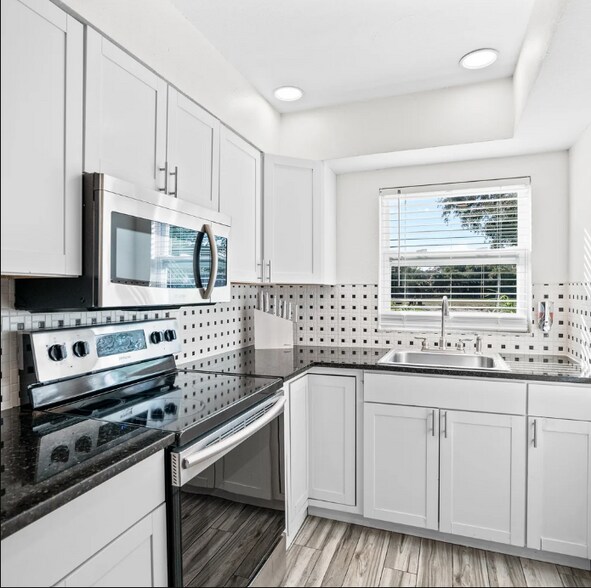 More Photos Of 6244-6250 S Martindale Ave, Tampa Apartments For Sale