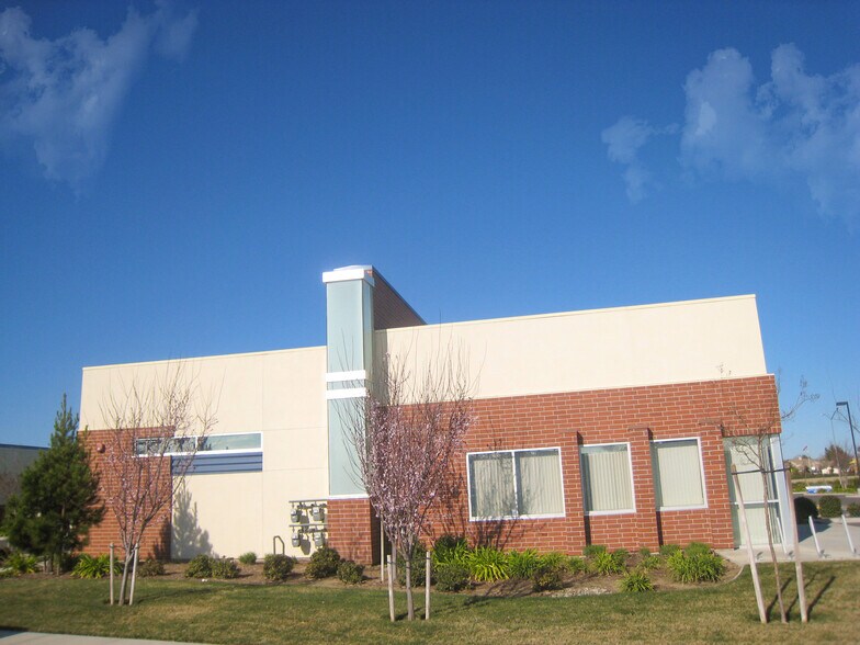 More Photos Of 4614 2nd St, Davis Research And Development For Lease