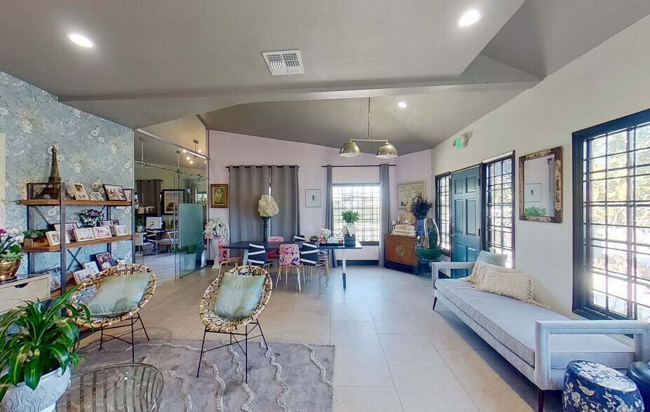 More Photos Of 10616-10622 Katella Ave, Anaheim Loft Creative Space For Sale