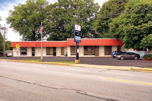 More Photos Of 1127-1131 Portage Trl, Cuyahoga Falls General Retail For Lease