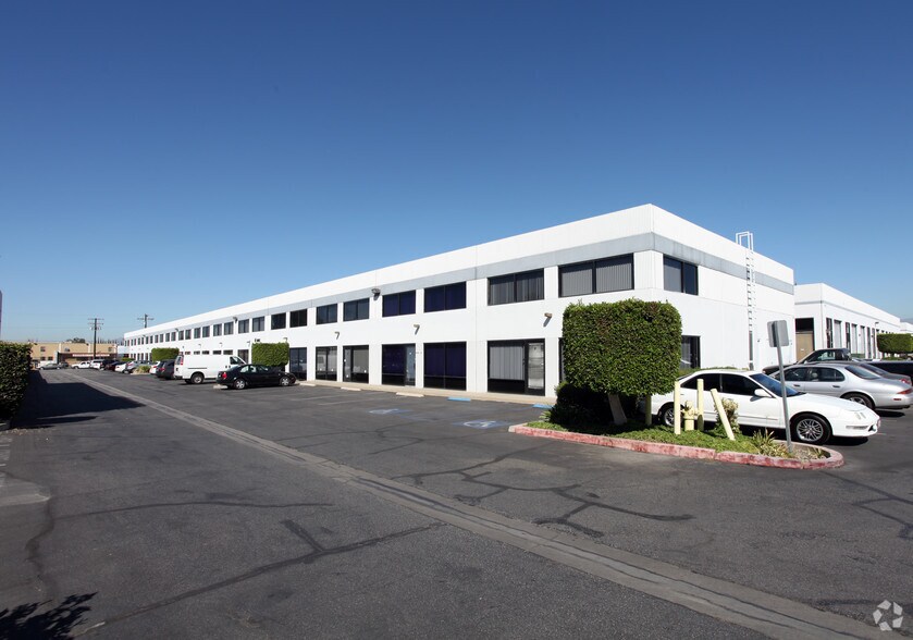 Primary Photo Of 148 8th Ave, City of Industry Warehouse For Lease
