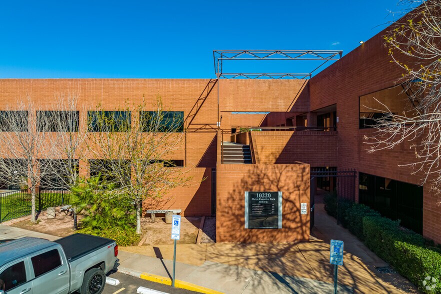 More Photos Of 10220 N 31st Ave, Phoenix Office For Lease
