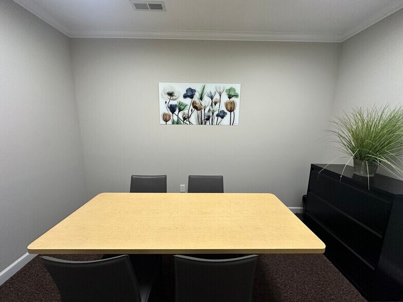 More Photos Of 8384 Six Forks Rd, Raleigh Office For Lease