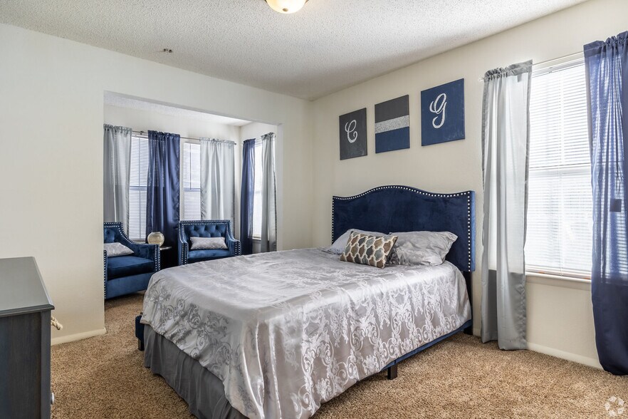 More Photos Of 5816 Covington Hwy, Decatur Apartments For Sale