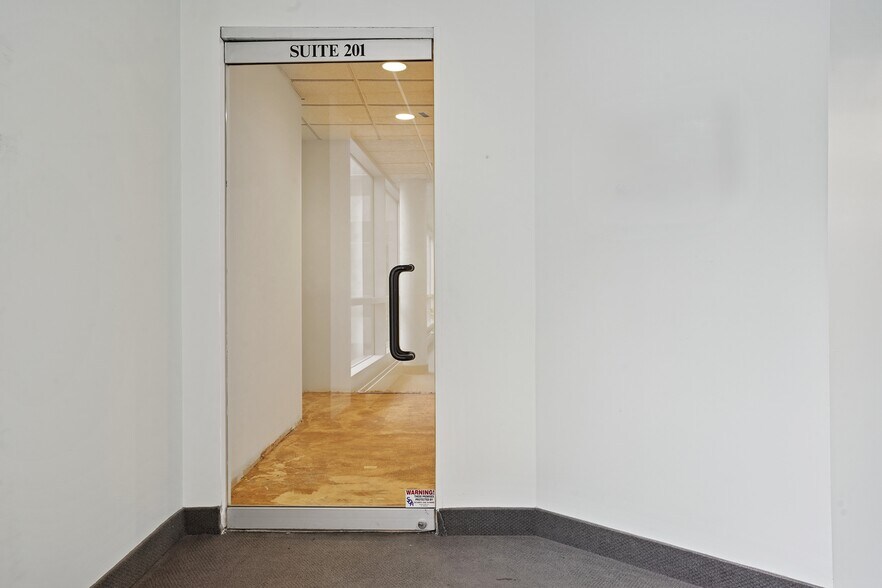 More Photos Of 2740 State Route 10 W, Parsippany Office For Sale