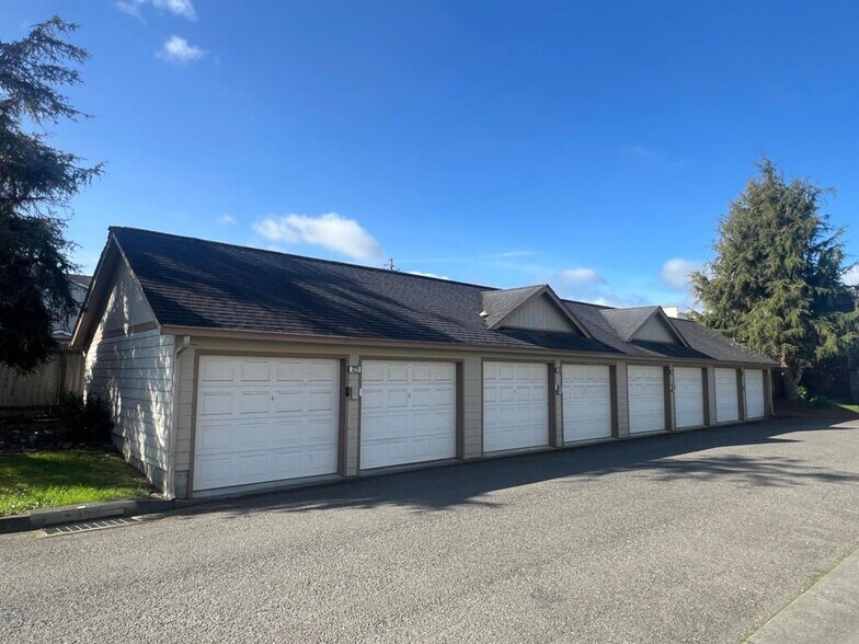 More Photos Of 3200 Matthew Ln, Fortuna Apartments For Sale