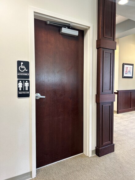 More Photos Of 463 Tremont St W, Port Orchard Medical For Lease