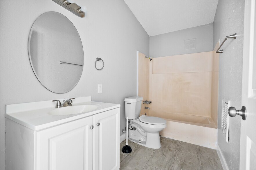 More Photos Of 10518 Heizer Dr, Corpus Christi Apartments For Sale