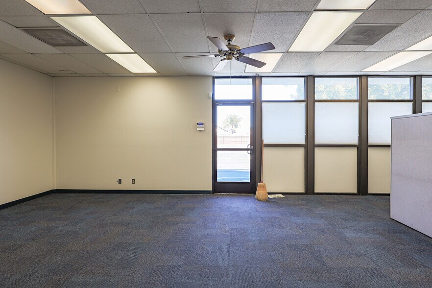 More Photos Of 971 E Broadway Ave, Atwater Office For Lease