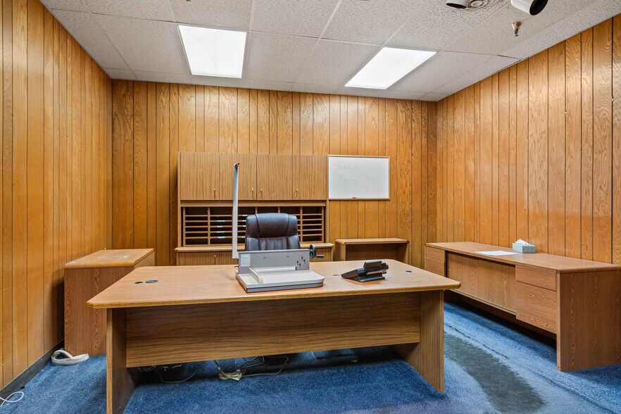 More Photos Of 1430 N Second St, Wisconsin Rapids Manufacturing For Lease