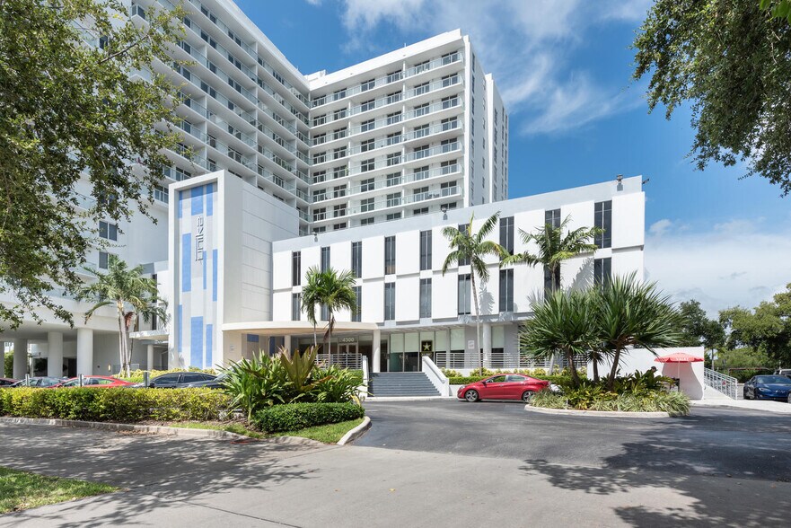 More Photos Of 4300 Biscayne Blvd, Miami Office Residential For Lease