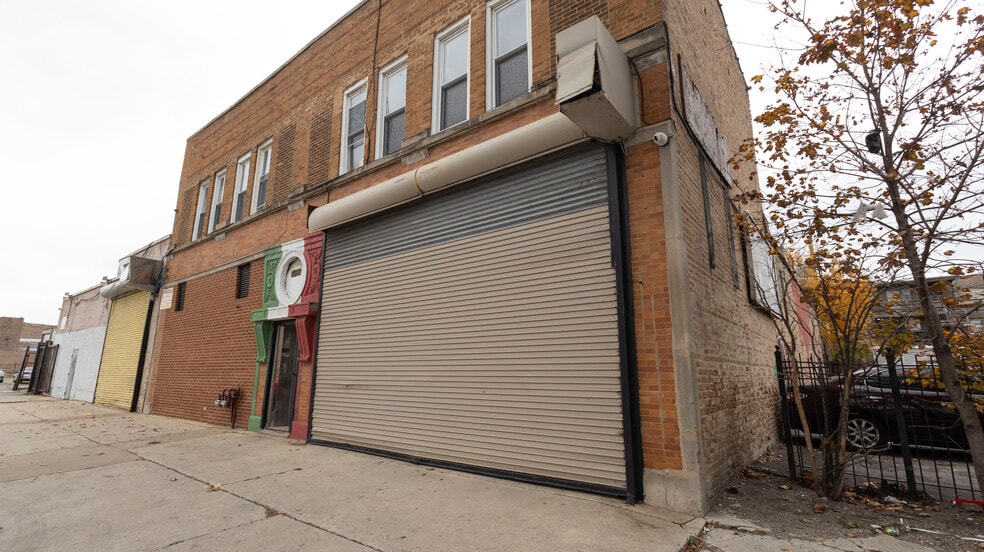 Primary Photo Of 3612-3620 W Roosevelt Rd, Chicago Refrigeration Cold Storage For Sale