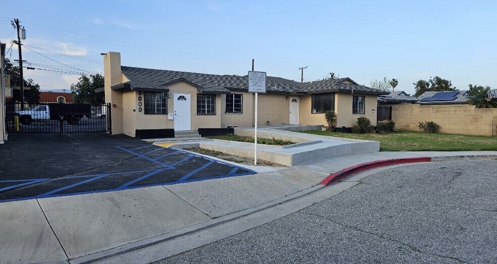 More Photos Of 1809 E Danes Dr, West Covina Storefront For Sale