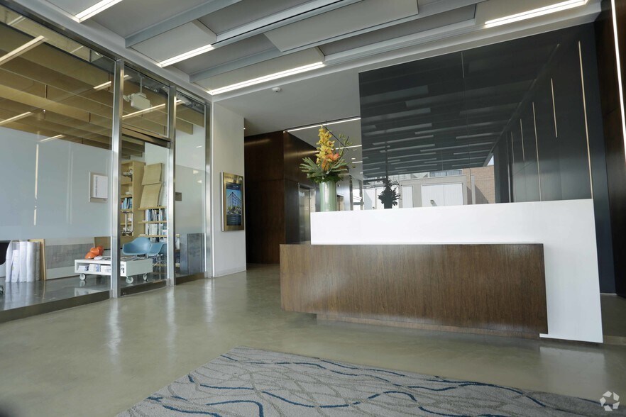 More Photos Of 13274 Fiji Way, Marina Del Rey Office Residential For Lease