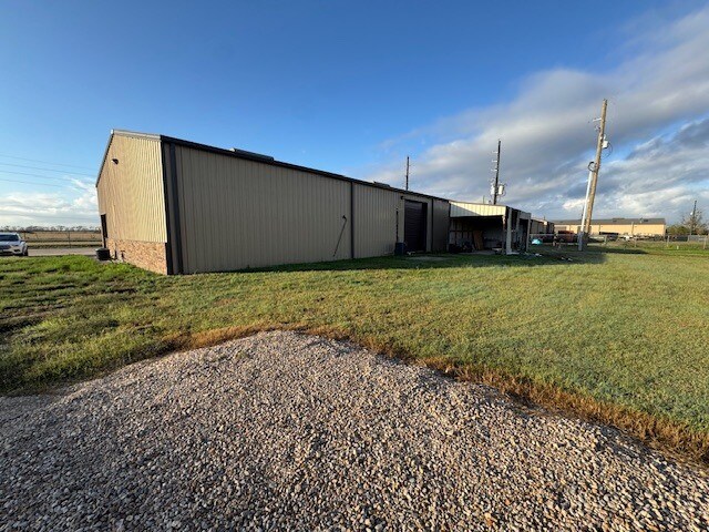 More Photos Of 9963 FM 521 Rd, Rosharon Warehouse For Lease