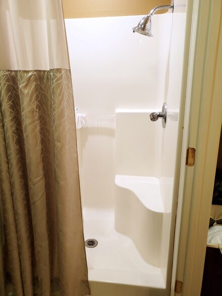 More Photos Of , Hamilton General Retail For Sale