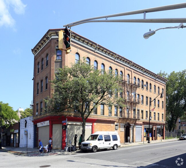 More Photos Of 163 S 4th St, Mount Vernon Apartments For Lease