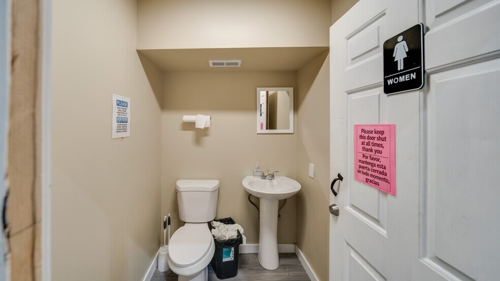 More Photos Of 2476 GA-76 Hwy, Adel Warehouse For Sale