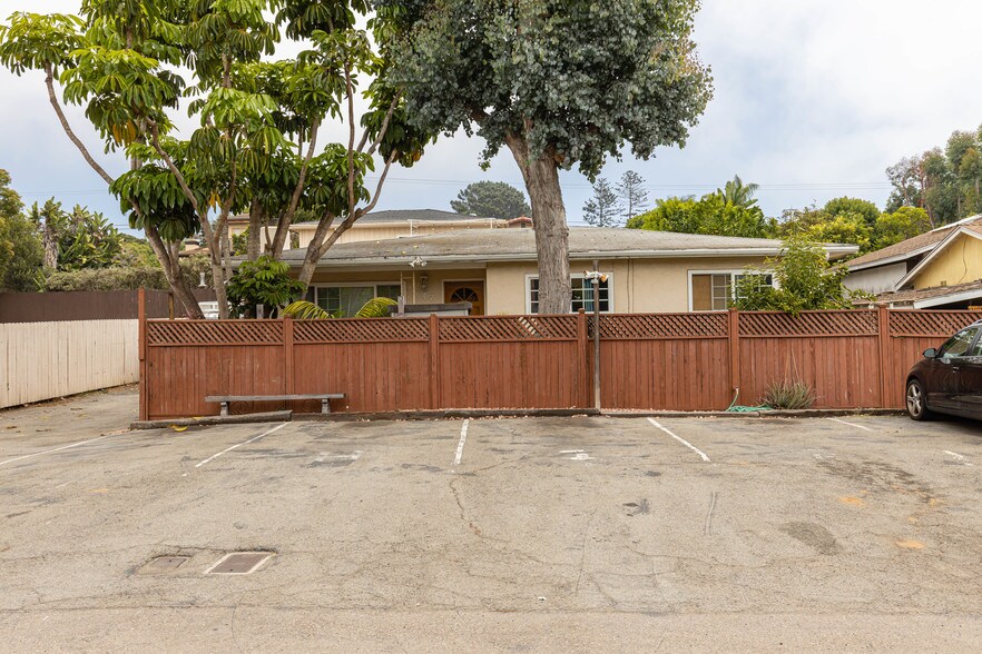 647 San Dieguito Dr, Encinitas, CA 92024 Apartments For Sale