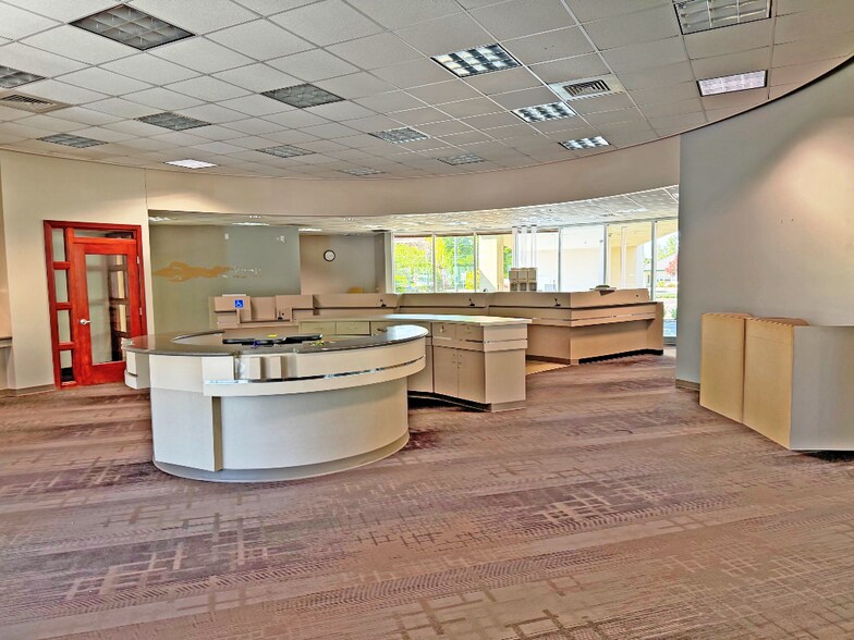 More Photos Of 9780 W Fairview Ave, Boise Bank For Sale