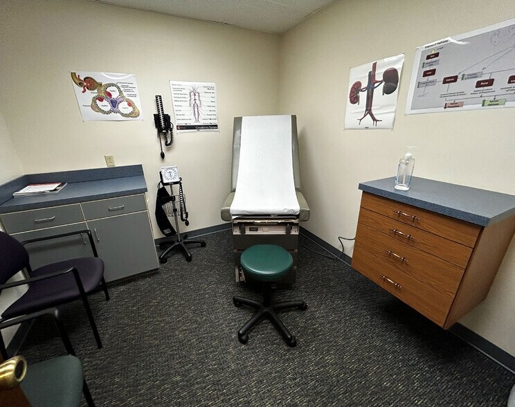 More Photos Of 550 S Cleveland Ave, Westerville Medical For Lease