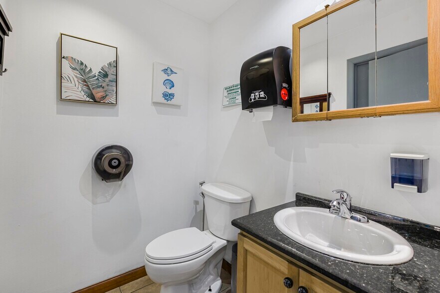 More Photos Of 12468-12470 SW 128th St, Miami Service For Sale