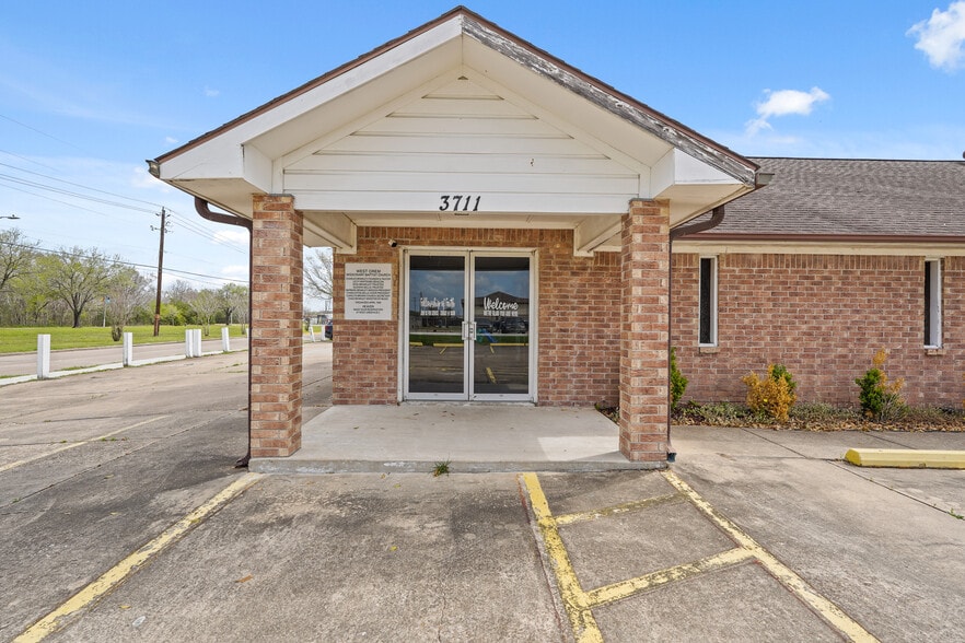 Primary Photo Of 3711 W Orem Dr, Houston Religious Facility For Sale