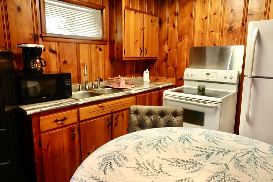 More Photos Of , Hornbeak Unknown For Sale