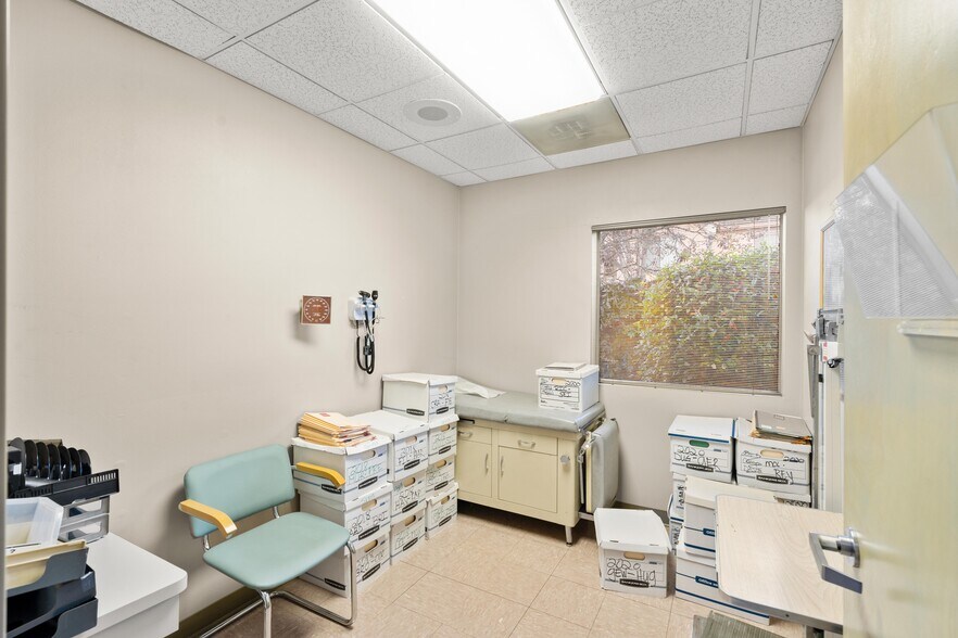 More Photos Of 5309 Carrington Cir, Stockton Healthcare For Sale