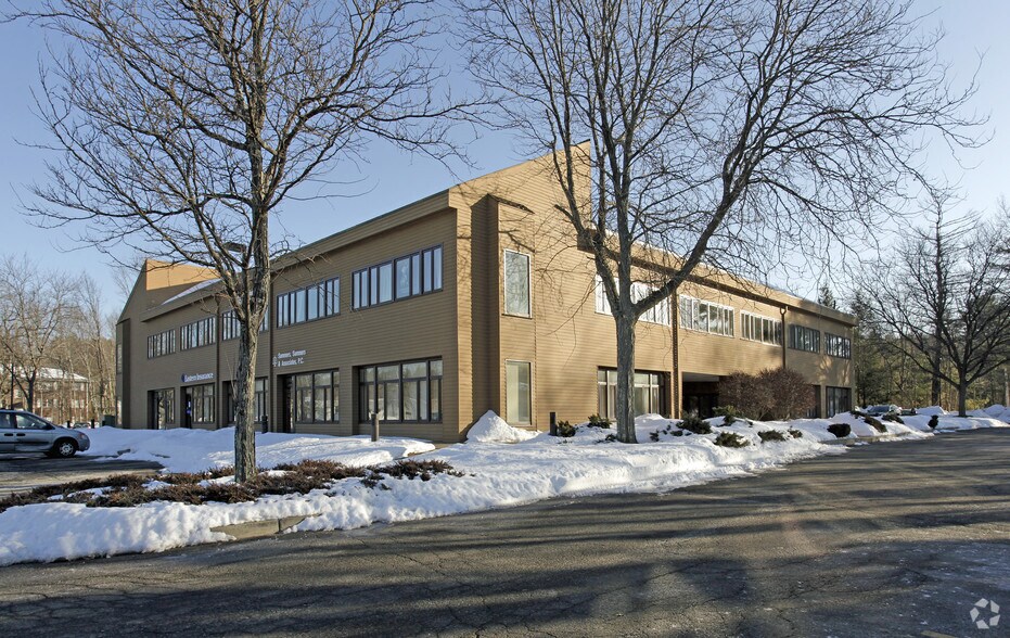 More Photos Of 179 Great Rd, Acton Office For Lease