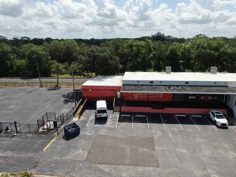 More Photos Of 15445 N Nebraska Ave, Lutz Warehouse For Lease