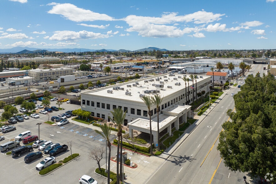 More Photos Of 655 W Rialto Ave, San Bernardino Office For Sale