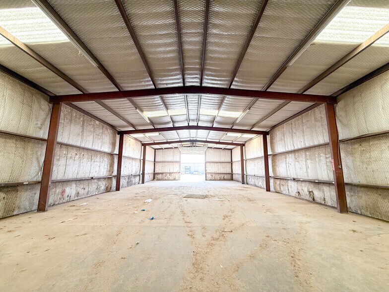 More Photos Of 7007 County 1283 Rd, Odessa Warehouse For Lease