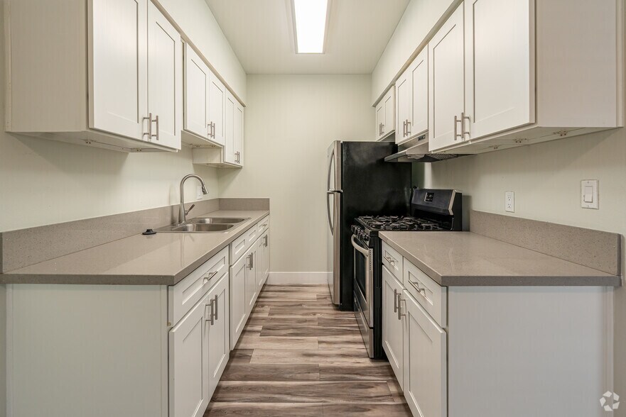 More Photos Of 10560 Haddon Ave, Pacoima Apartments For Sale