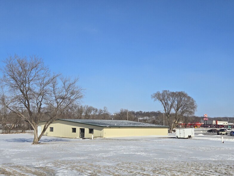 More Photos Of 3505 MN-60, Faribault General Retail For Sale