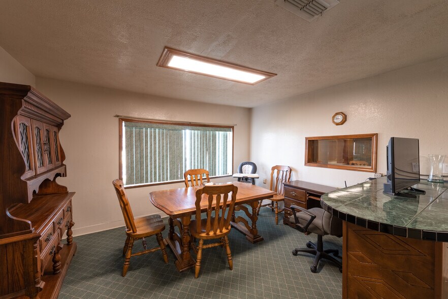 More Photos Of 1264 US Highway 281, Wichita Falls Service For Sale