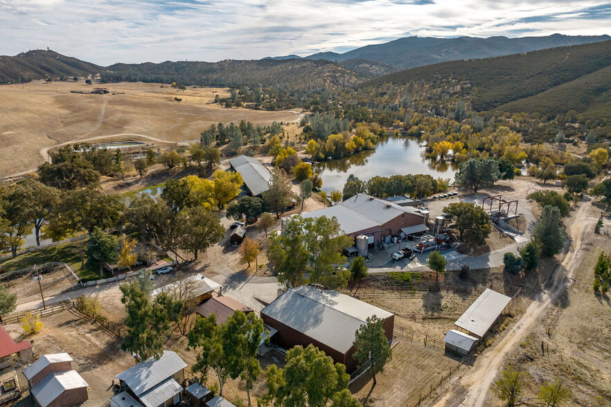 Primary Photo Of 679 Calf Canyon Hwy, Creston Winery Vineyard For Lease