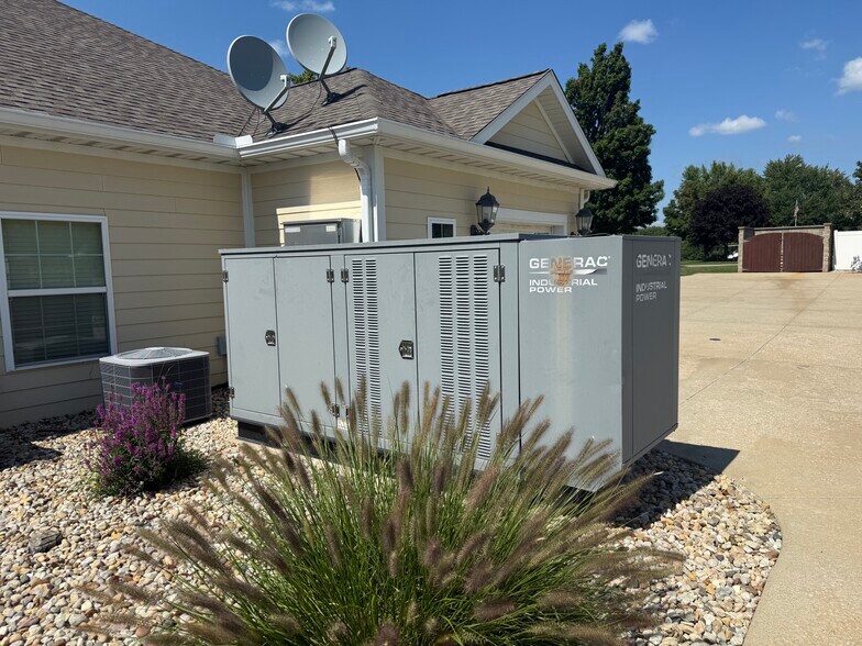 More Photos Of 15+/- Bed Memory Care Illinois Near Peoria, Elmwood Assisted Living For Sale