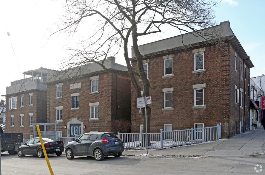 More Photos Of 98 Leuty Ave, Toronto Apartments For Sale
