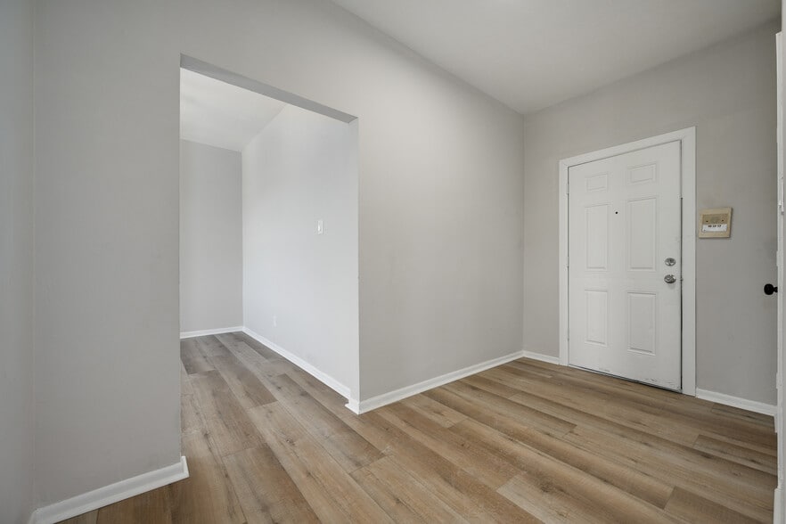 More Photos Of 1210 W 83rd St, Chicago Apartments For Sale